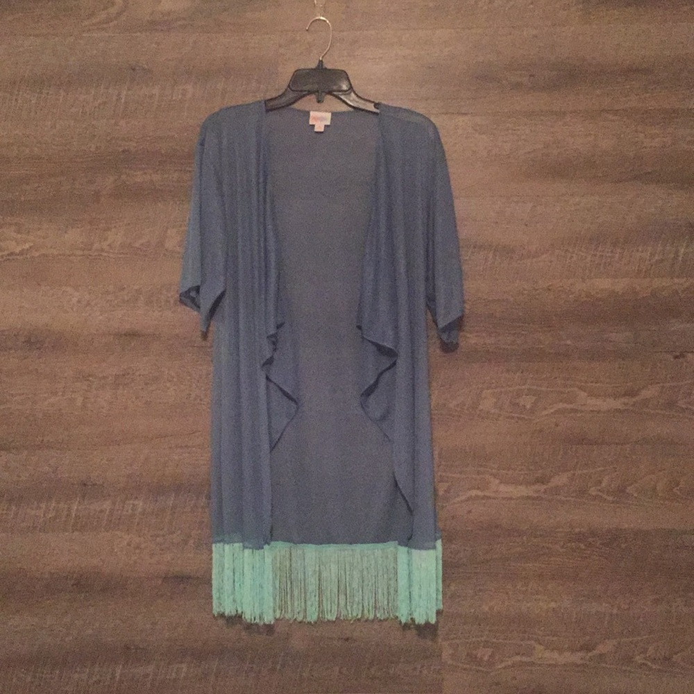 NWOT LuLaRoe Shawl